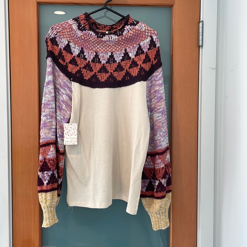 Free people sweater. Size large.